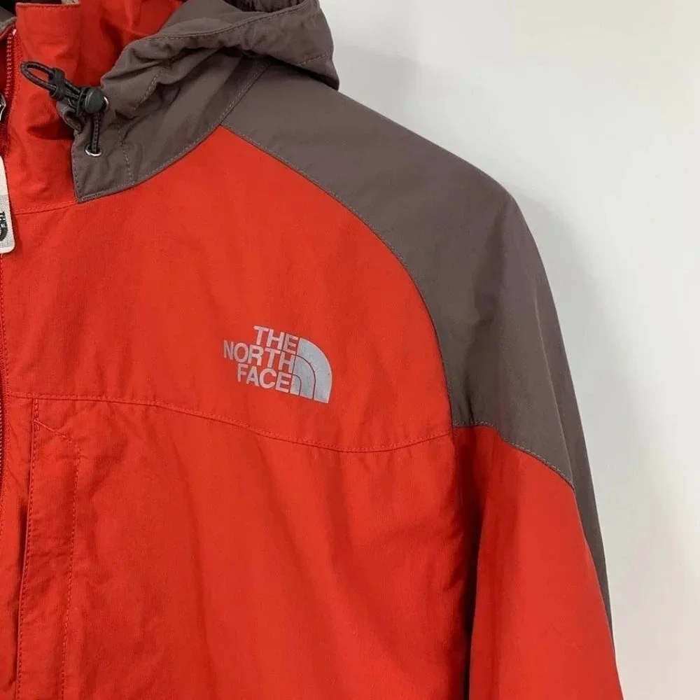 The North Face Men's Hydrenalite Two Tone Red Long Sleeve Hooded Jacket‎ Size M